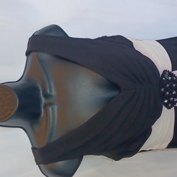 Jessica Howard Midi Dress - Size 8, Black & white with lilac accents - Picture 2 of 7